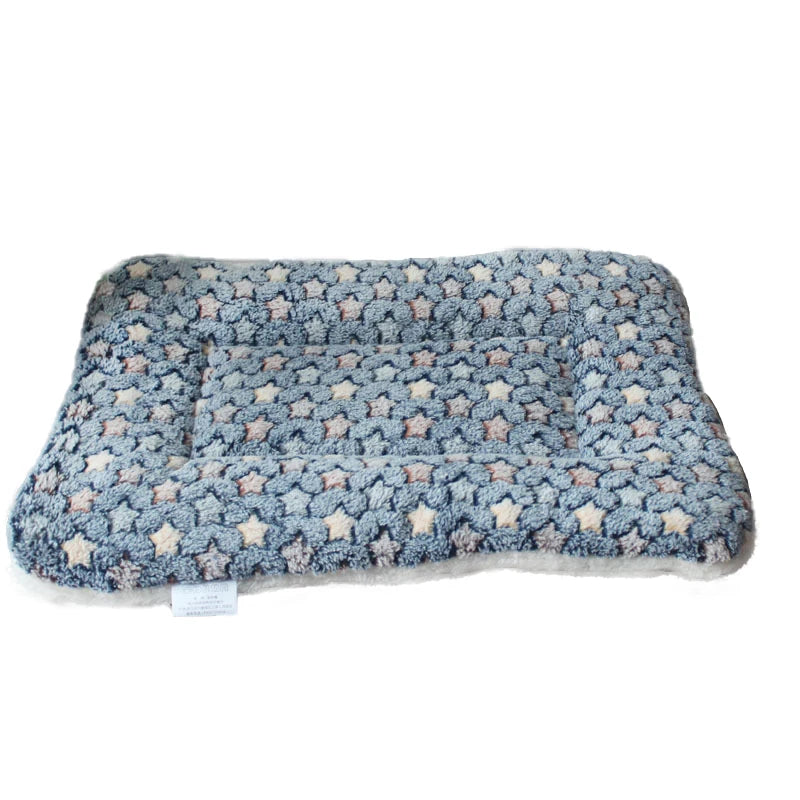 Flannel pet pad dog bed thickened sleeping pad dog blanket suitable for Chihuahua Labrador puppy kitten small large dog pet rug