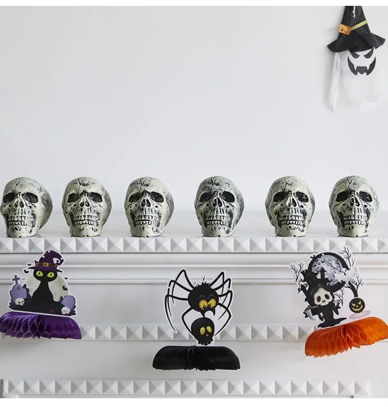 6Pcs Simulation Human Skull Head Ghost Garden Doors Hanging Courtyard Pendant Ornament for Home Bar Halloween Party Decorations