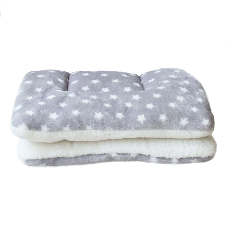 Flannel pet pad dog bed thickened sleeping pad dog blanket suitable for Chihuahua Labrador puppy kitten small large dog pet rug