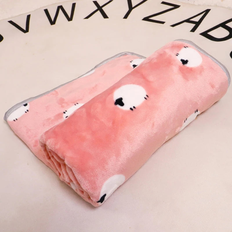 New Summer Dog Blanket Pet Air Conditioning Blanket Soft Touch Flannel Bed Blanket Cartoon Cat Dog Comfortable Sleep Blanket