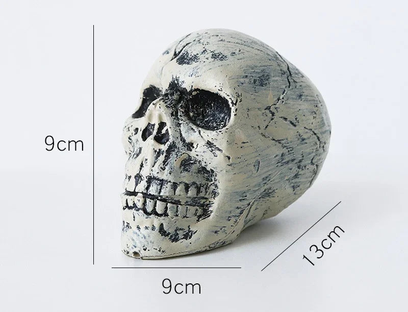 6Pcs Simulation Human Skull Head Ghost Garden Doors Hanging Courtyard Pendant Ornament for Home Bar Halloween Party Decorations