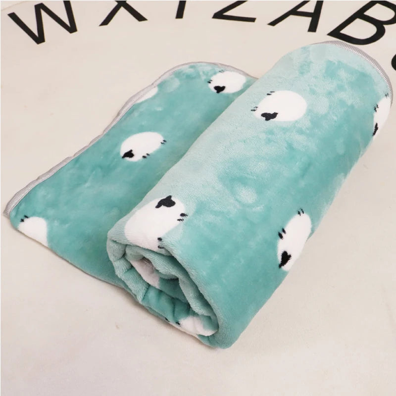 New Summer Dog Blanket Pet Air Conditioning Blanket Soft Touch Flannel Bed Blanket Cartoon Cat Dog Comfortable Sleep Blanket
